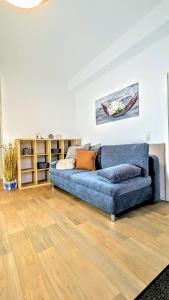 FeWo Urban Gotha-Apartment Friedenstein- Am Schlosspark- Parken an der der Tür- Barrierefrei, 900 Meter zum Bahnhof - Wallbox