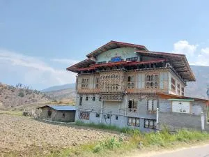 Divine heritage house - Manikyangsa