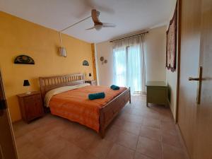 Casa Amarilla
