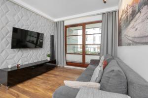 Apartment in Gdańsk Center with Balcony, Parking and Air Conditioning by Renters