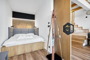 Kozlík, Kontryhel by Mountain ways