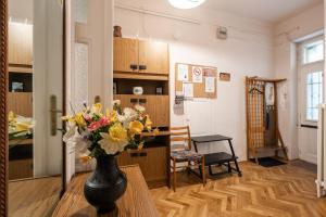 BpR W21 Retro Home with balcony