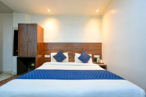 The Raj at New Delhi Railway Station