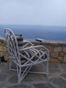 Donkey's house - Alopronia