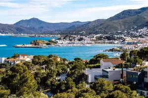 Cap Ras 043 Apartamento con terraza y vistas - Colera