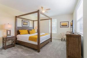 Spacious Family Pool Home with Game Room-651DSD