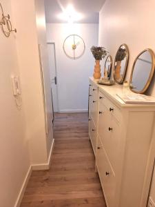Appartements Appartement d-une chambre avec vue sur la ville balcon et wifi a Montfermeil : photos des chambres