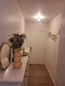 Appartements Appartement d-une chambre avec vue sur la ville balcon et wifi a Montfermeil : photos des chambres