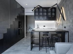 Rooftop Penthouse with Terrace, Prime Location