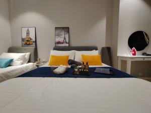 Arcoris Mont Kiara 19#Main Street# Walking Distance 1MK# 1BR 1-3Pax