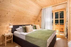 Forest Tale - Šumska priča