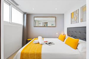 Downtown Cannes Modern 1-Br Apartment