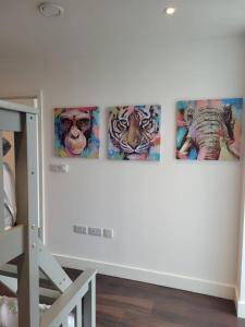 Brand new apartment 20 mins from London Waterloo BP34