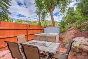 *H* NEW! Manitou Springs Downtown Retreat * - 4hvězdičkové hotely ve městě Manitou Springs