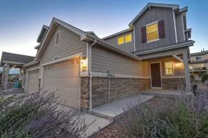 3BR Luxury Townhome w AC in Central Location - Pikeview