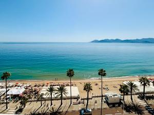 Superbe Penthouse avec vue panoramique sur la mer