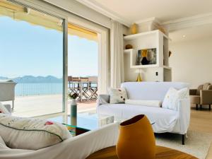 Superbe Penthouse avec vue panoramique sur la mer