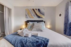 Charming 2bd Near to Stores Restaurants & Hiking