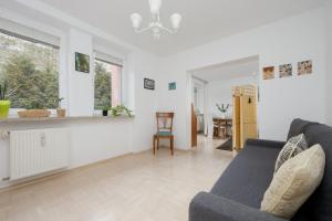 Okopowa Rodzinny Apartament z Balkonem Warszawa by Noclegi Renters