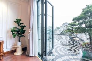 Victoria Suites Westlake Hanoi