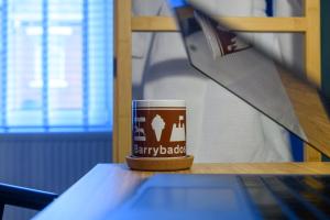 Joseph Suite - Stylish 3BR Home with Parking & WIFI