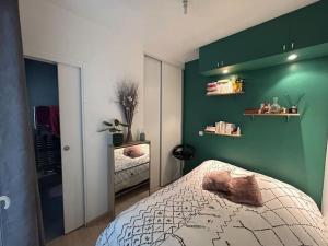 Appartements Charmant appartement a deux pas de Paris : photos des chambres