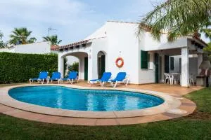 Apartchalet villas Elvira. Villa E - Son Carrio