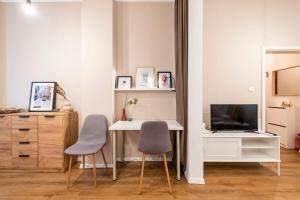 Top Centre 1 Bedroom Apt next to Vitosha Blvd.