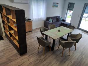 Balatonkenese Sunshine Villa