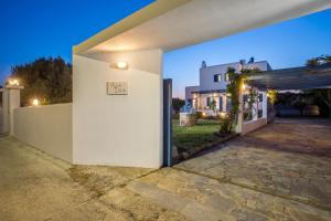 Greek Traditional Summer at Villa Julia