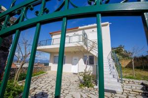 Over the Messinian Plain