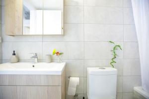 Over the Messinian Plain