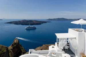 Kamares Apartments Santorini Greece