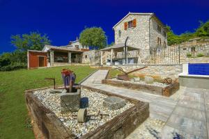Beautiful stone Villa with private pool near Rabac by WiiBuk 