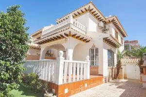 Fantastic town house in Lomas de Cabo Roig - Los Dolses