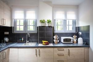 Ifaistos Luxury flat Psyrri square