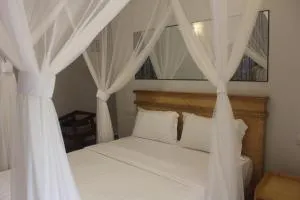 Farm Margaret Cottages - Nalugala