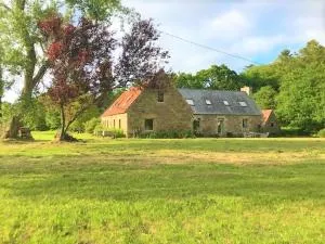 Maison authentique - mer et campagne - 6 couchages ou 12 couchages - Servel