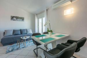 Toller Meerblick nur 500 Meter zum Strand