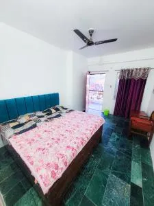 Pushpa Vatika - Sultānpur