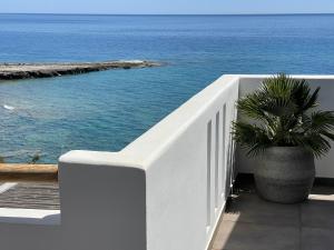Bay view residence