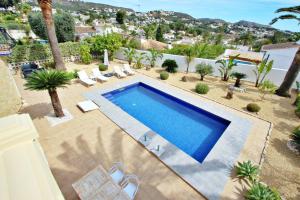 Golondrina - panoramic hillside holiday house in Moraira