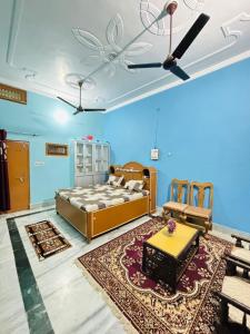 Shyam Homestay Front Room With Private Bathroom
