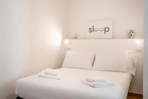 GuestHost - Room 4 - Lovely & Functional Studio