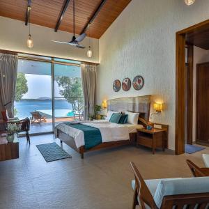 Natures Island, Lake Vaitarna