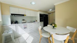 Three Monkeys Residence