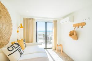 Casa na Muralha - Beach front - Rooftop Jacuzzi by DreamvillasAlbufeira