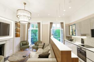 Holland Park Residence