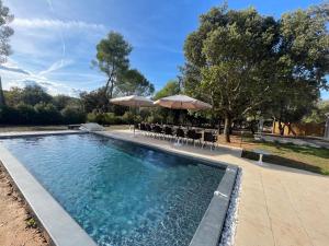 Maisons de vacances Coeur de Lavande - Maison climatisee avec piscine : photos des chambres