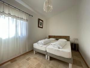 Maisons de vacances Douceur d'Olive - Maison avec piscine privee : photos des chambres